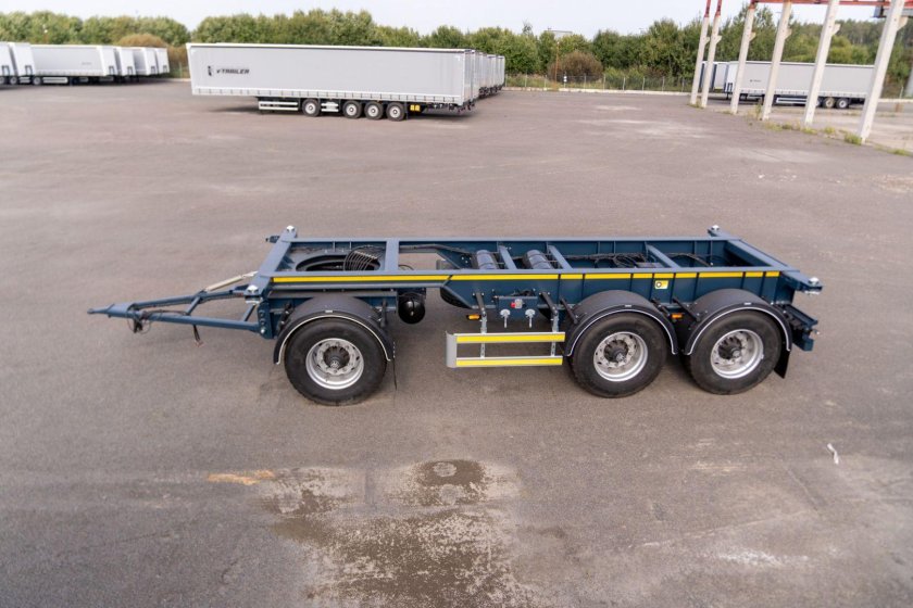 Полуприцеп контейнеровоз грюнвальд