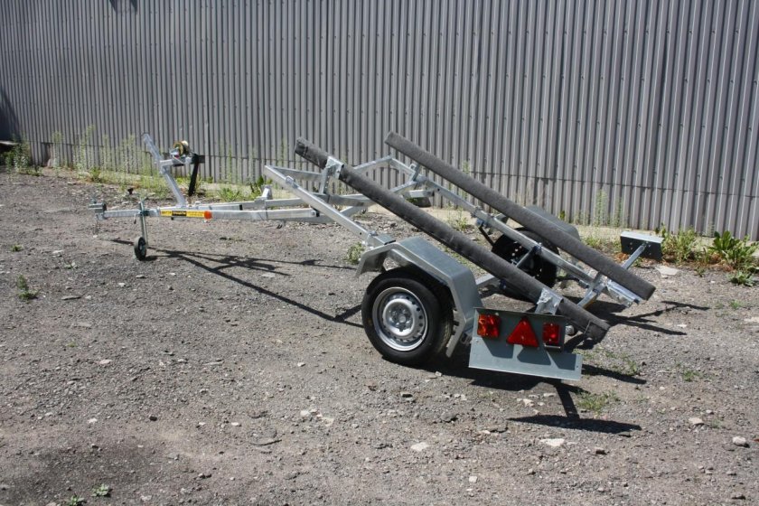 Прицеп лав 81015