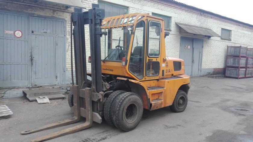 Погрузчик вилочный 5 тонн