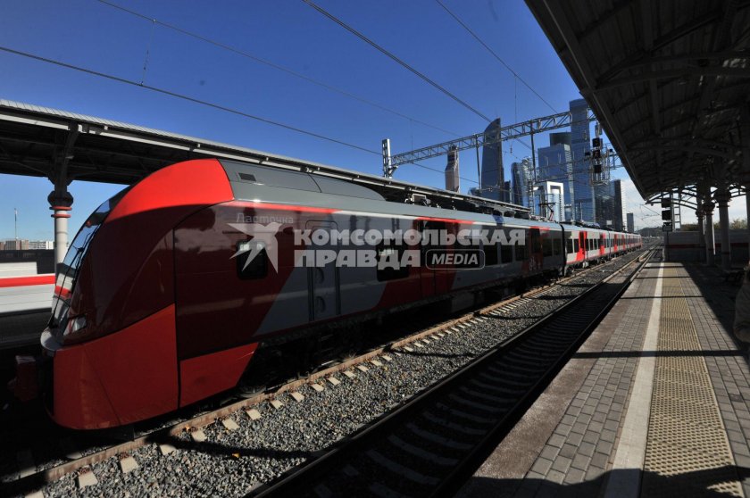 Ласточка поезд