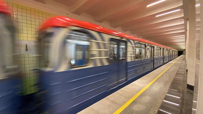 Станция метро Орехово