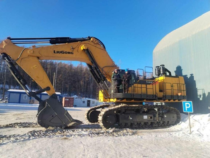 Горный экскаватор