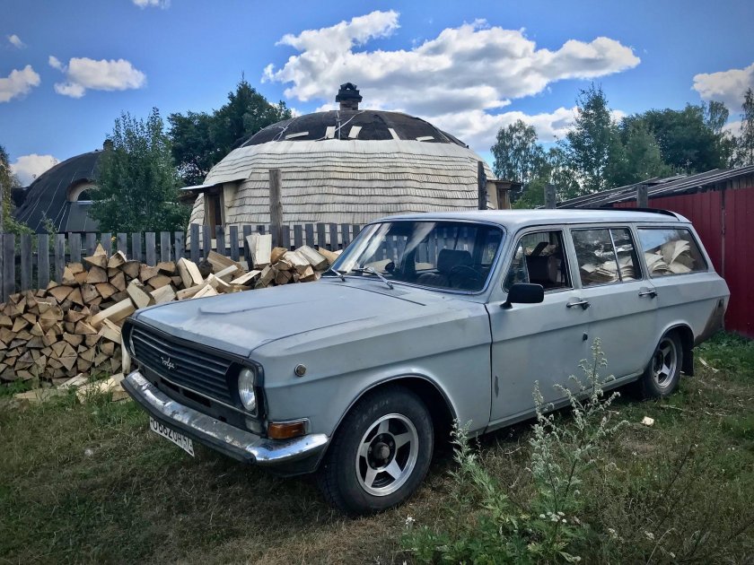 Газ 2402 волга