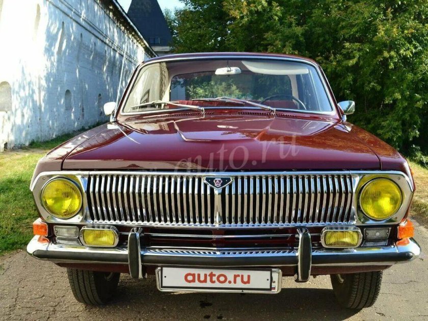 ГАЗ 24 жёлтые фары