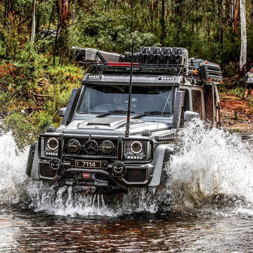 Экспедиционный джип