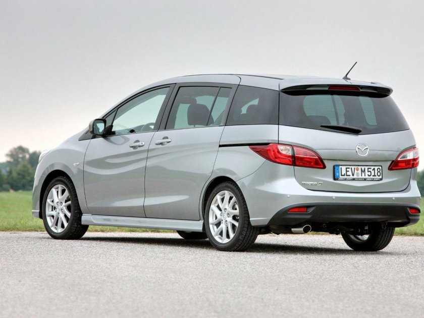 Мазда 5 минивэн