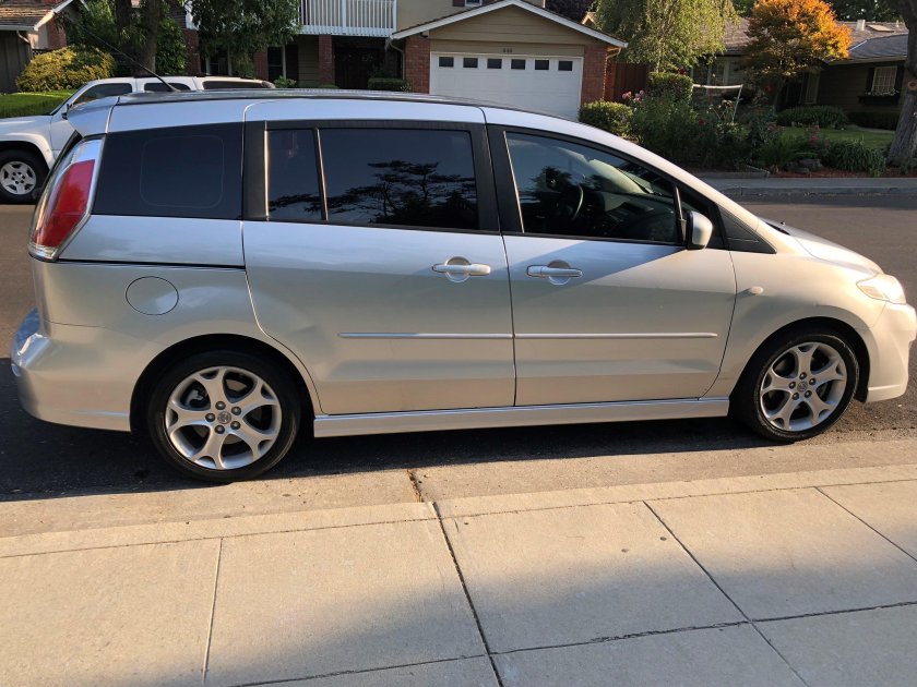 Мазда минивэн 7