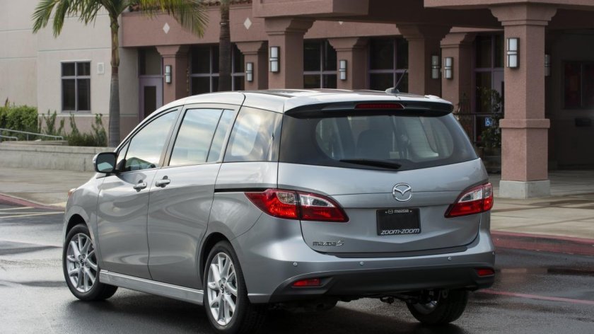 Mazda 5 минивэн