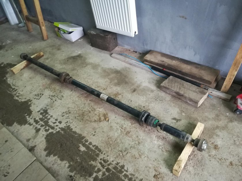 Карданный вал форд куга 1