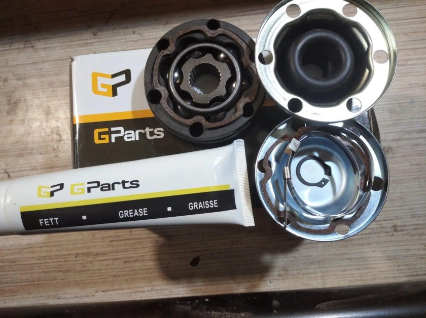 Шруса карданного вала Форд Куга 2