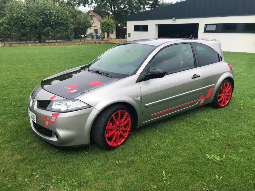Renault Megane r26