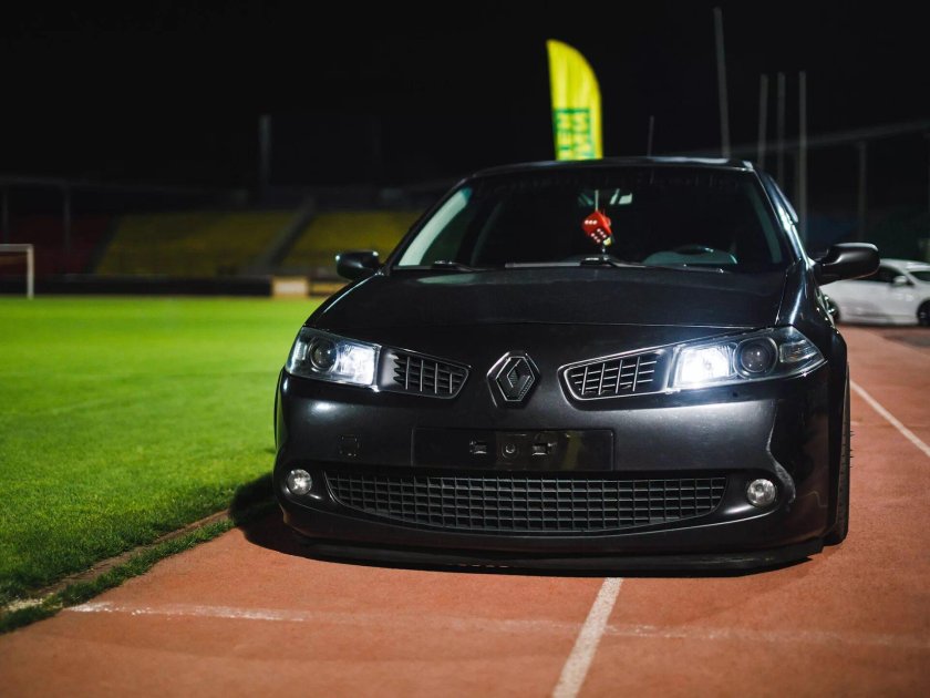 Меган 2 стенс