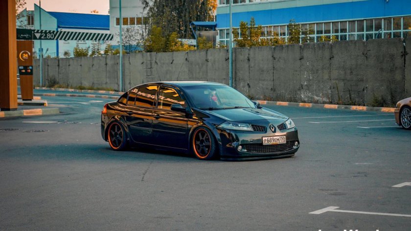 Renault Megane 2 stance