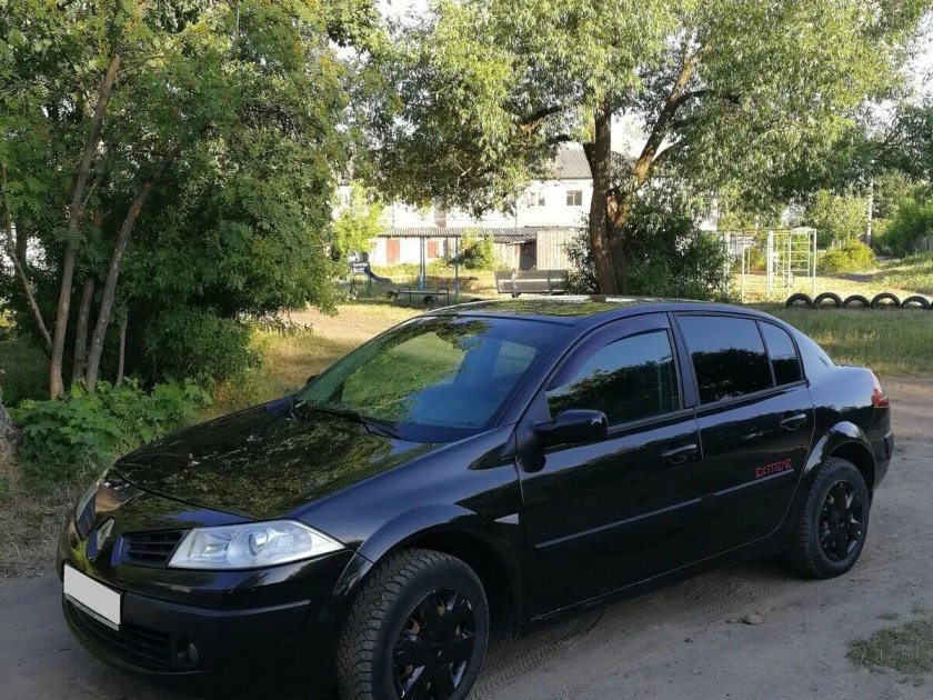 Рено Меган 2 седан черный