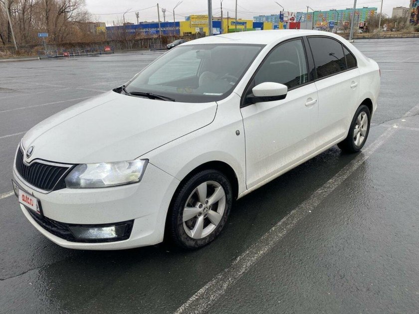 Шкода рапид 2018 белая
