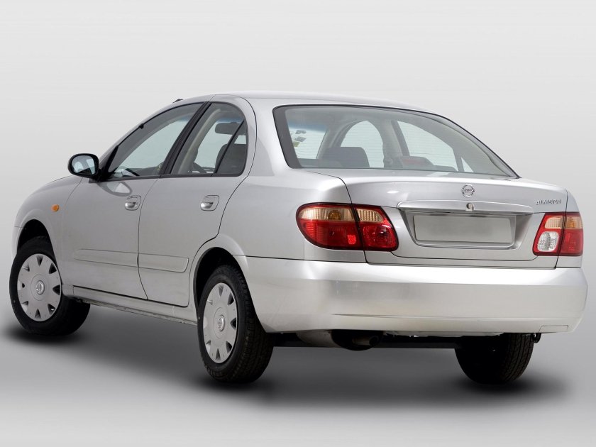 Nissan Almera n16 седан
