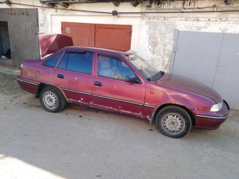 Daewoo Nexia ржавая