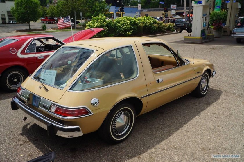AMC Pacer 1975