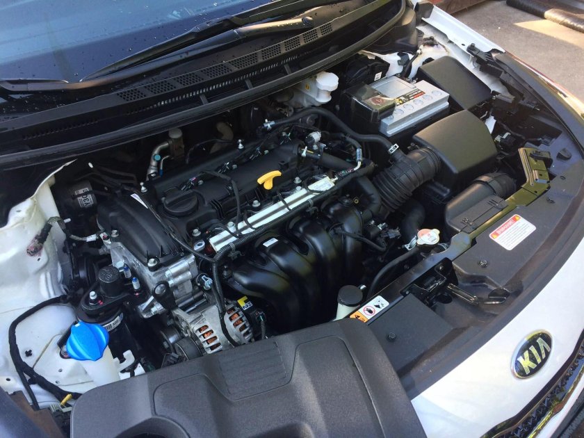 Киа Церато 1 моторный отсек