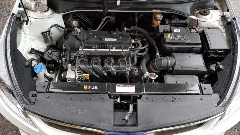 Киа Рио 4 под капотом