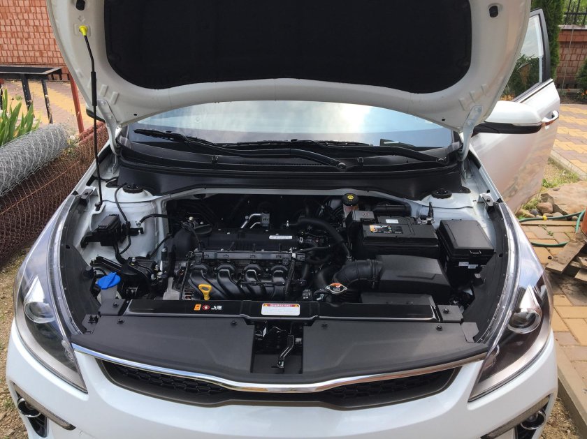 Киа Рио 4 под капотом