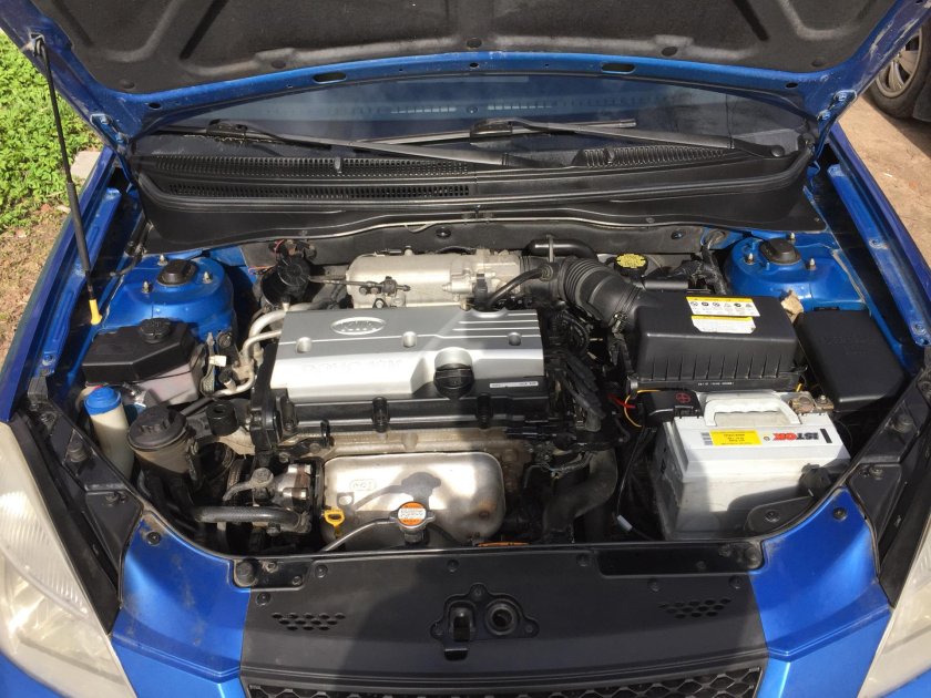 Kia Rio 2 под капотом