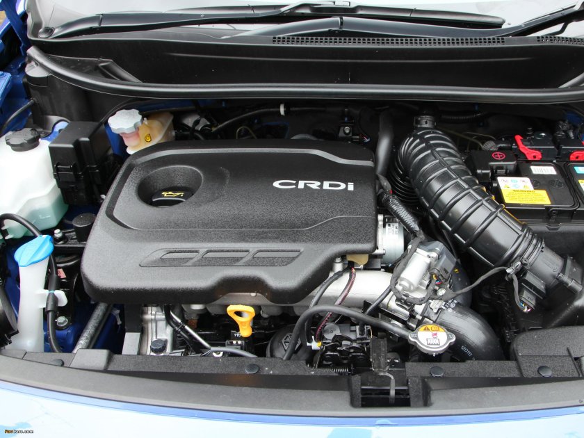 Моторный отсек Киа Рио 3