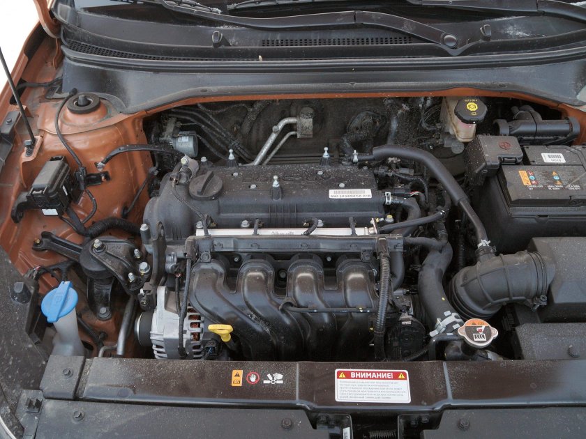 Kia Rio 2020 моторный отсек