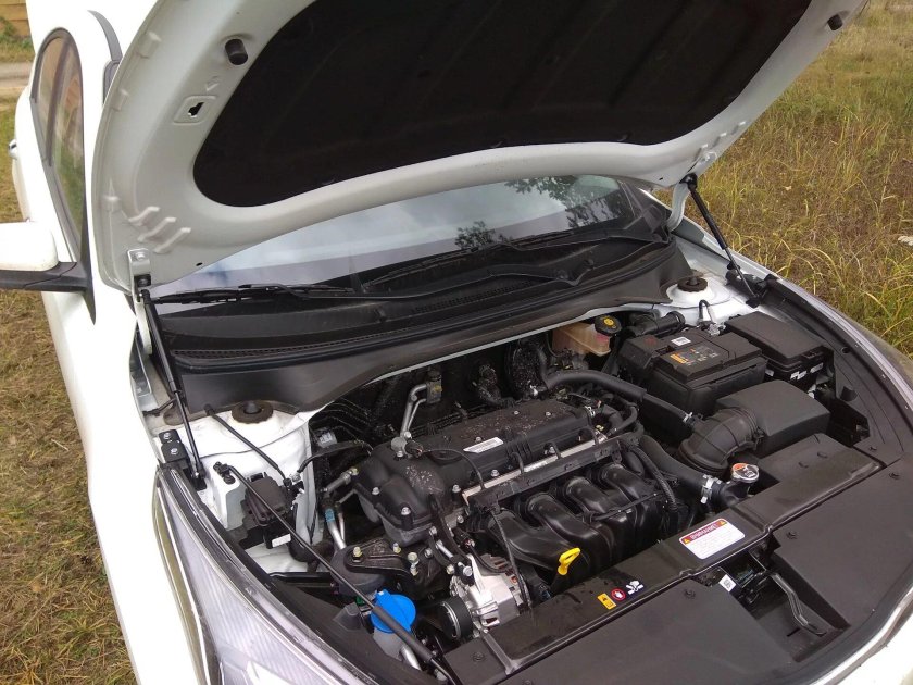 Киа Рио 4 под капотом