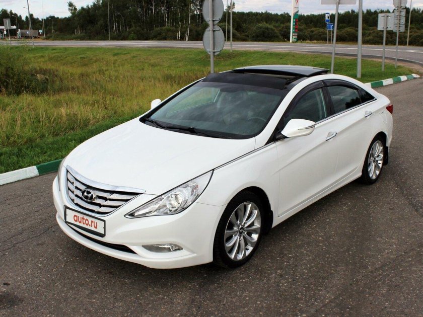 Hyundai Sonata 2012 год