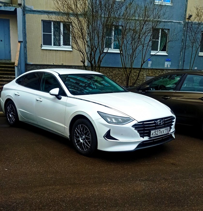 Hyundai Sonata dn8