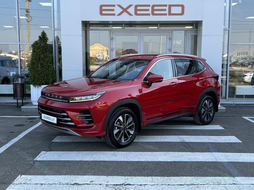 Exeed LX 2022 красный