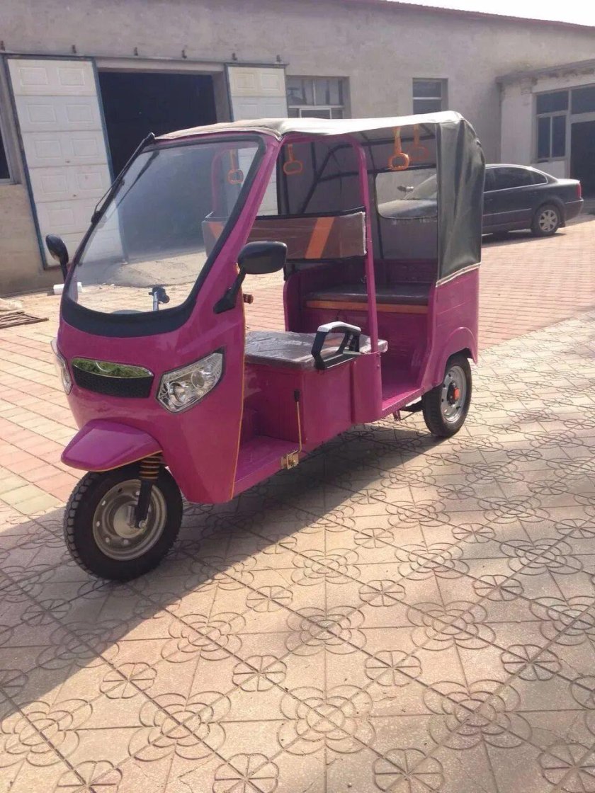 Моторикша тук-тук