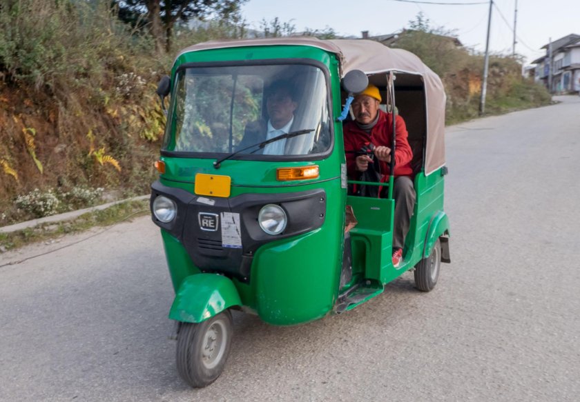 Моторикша тук-тук