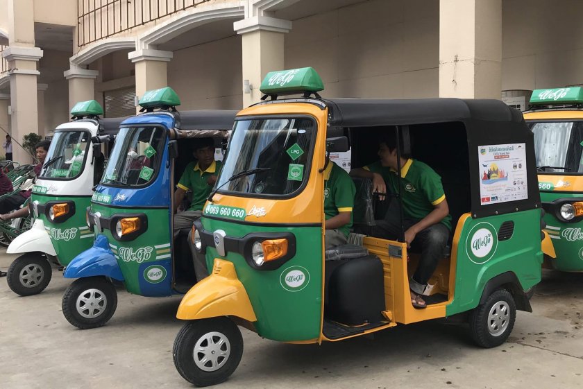 Моторикша мотороллер Индия