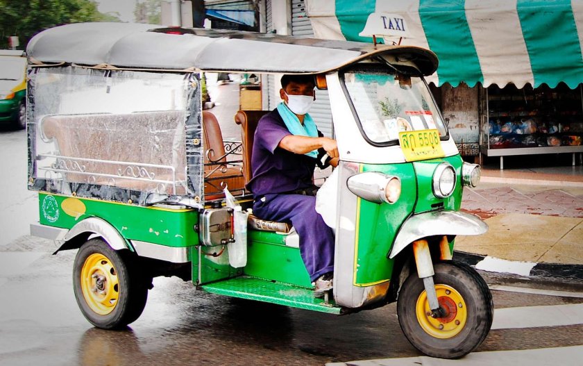 Моторикша тук