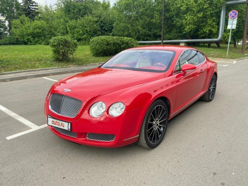 У111вс красный Бентли