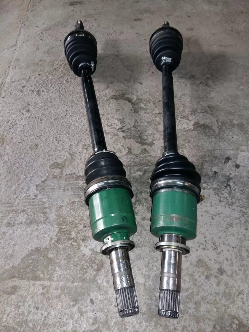 Передний левый привод Субару Легаси б4