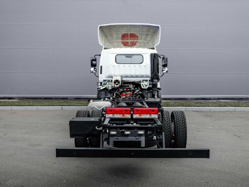 Грузовик dongfeng