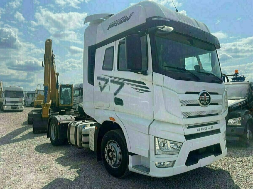 Седельный тягач FAW j7