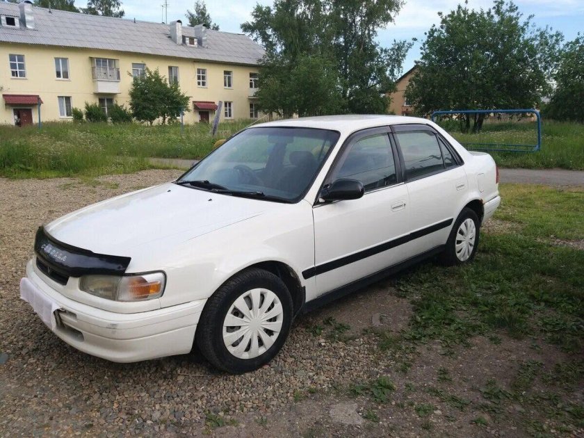 Тойота Королла 1996 седан