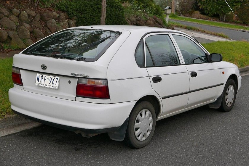Toyota Corolla 1996 хэтчбек