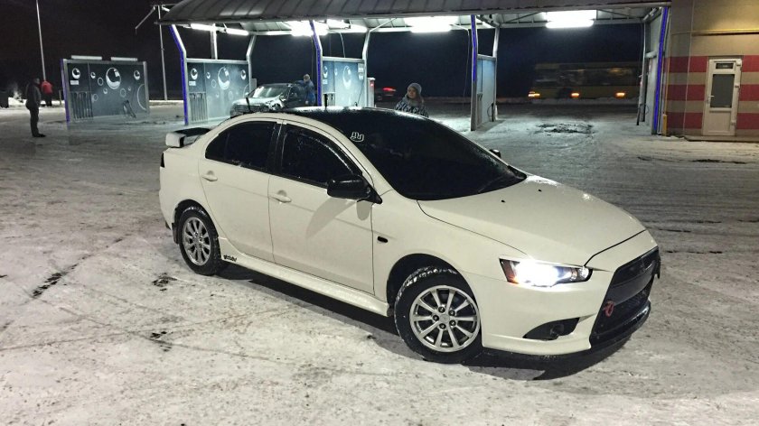 Митсубиси лансер 10 2.0