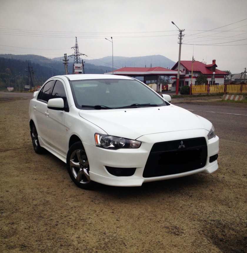 Mitsubishi Lancer 10
