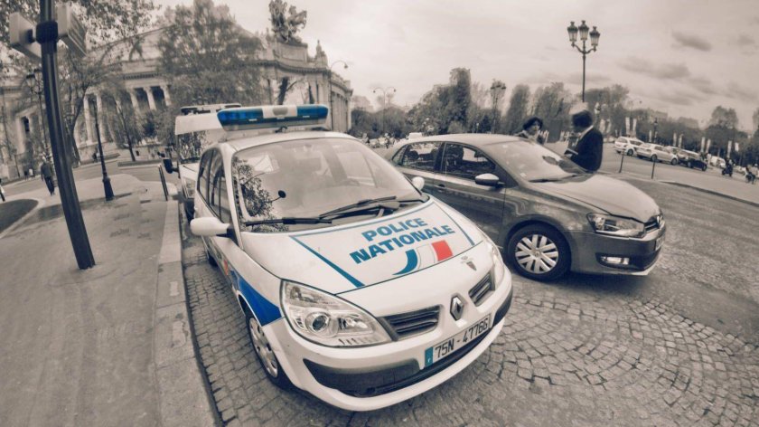 Полиция Франции машины