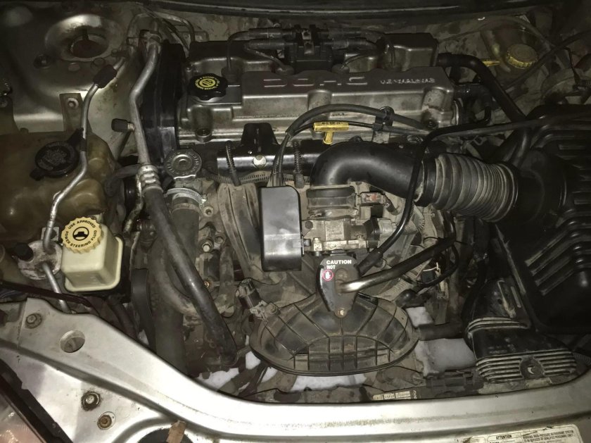 Dodge Stratus 2.4 под капотом