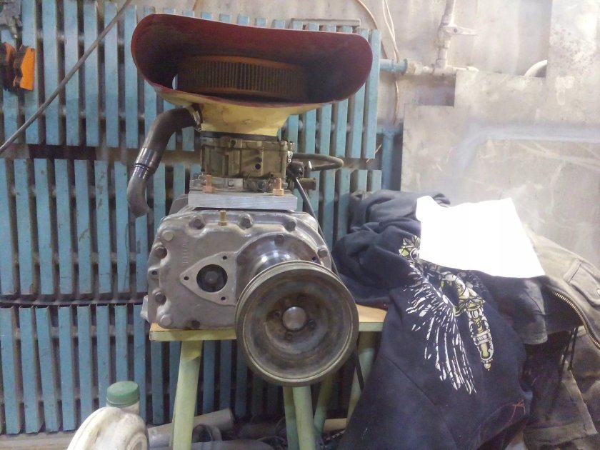 ЯАЗ 204 нагнетатель