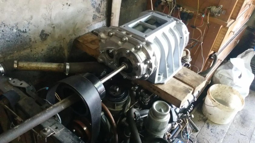 ЯАЗ 204 компрессор