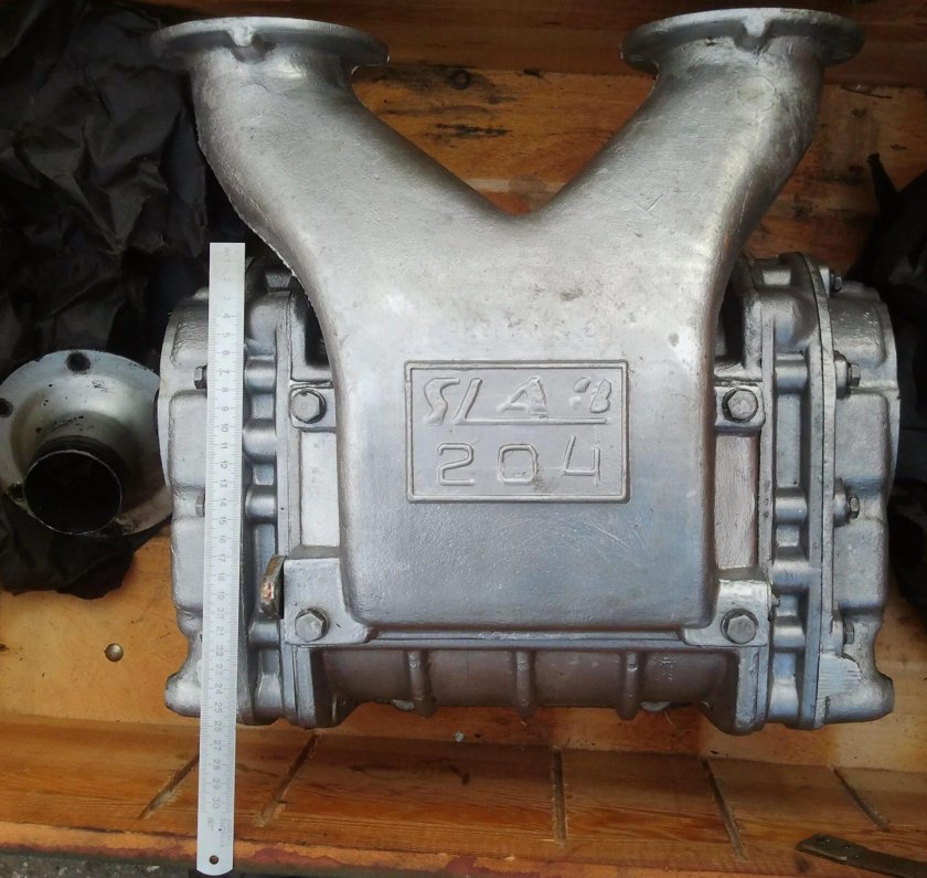 ЯАЗ 204 нагнетатель
