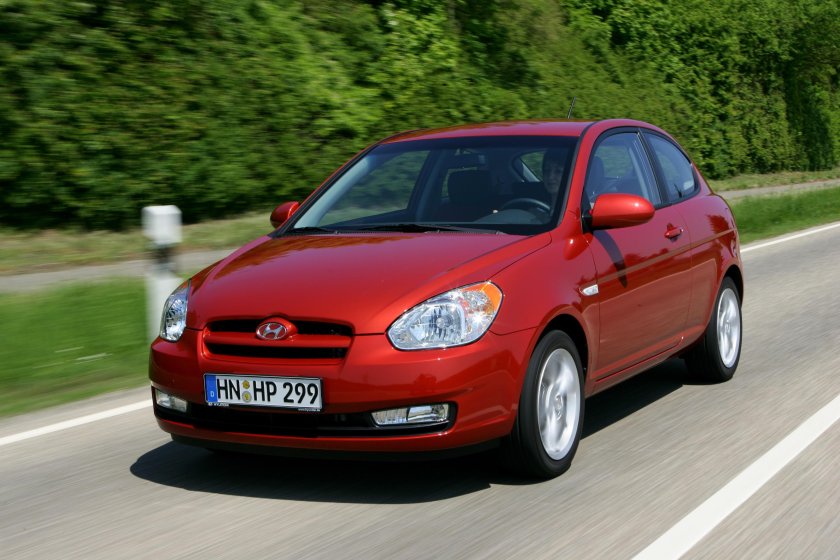 Hyundai Accent 1 поколение